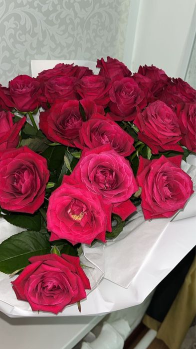 Гүл сатылады үлкен свежыи алам  десендер согындар цветв