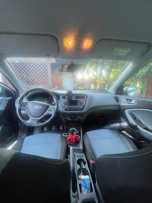Hyundai i20  1,2 84 cp