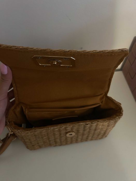 Дамска чанта MOHITO с дръжка за рамо