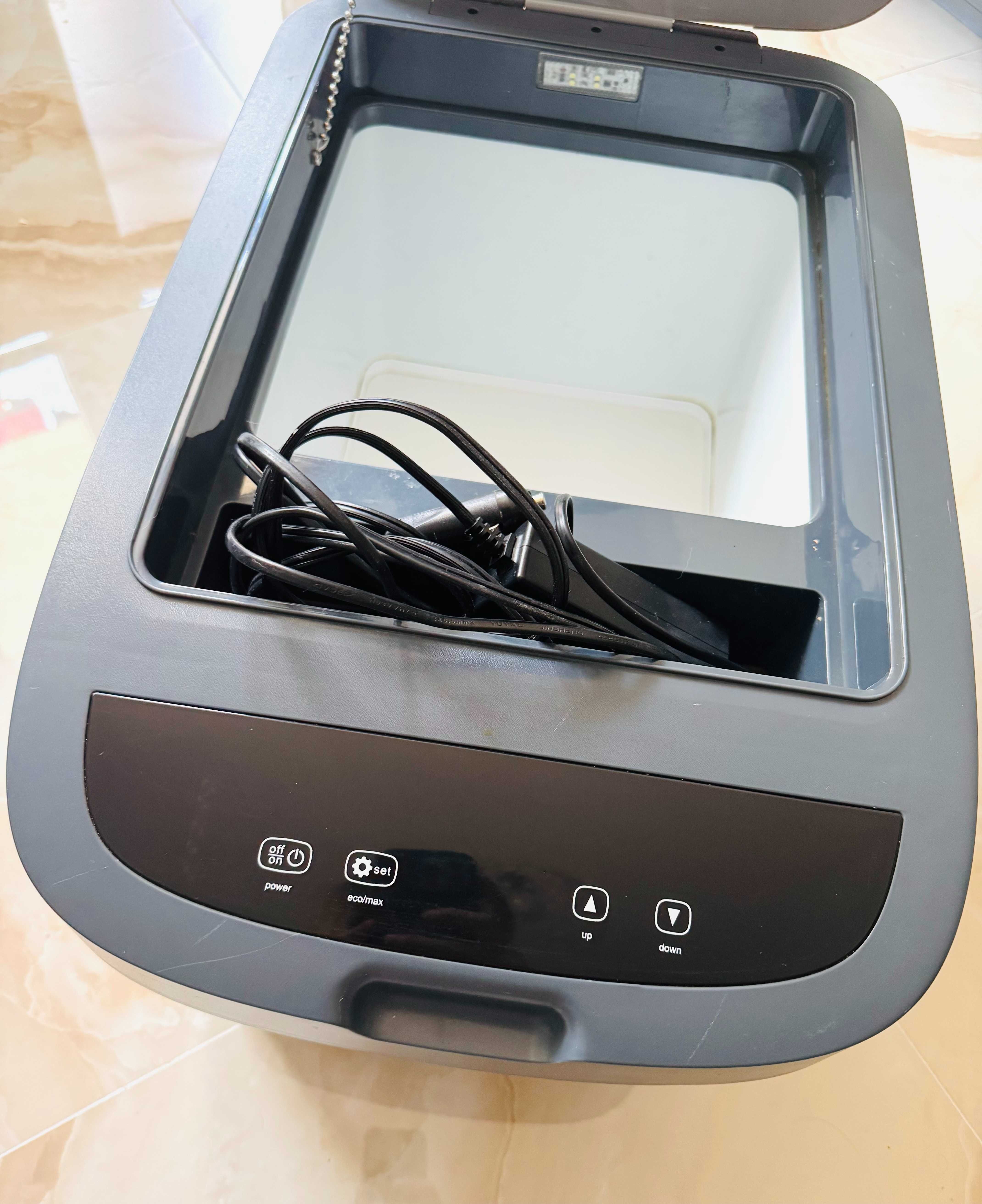 Frigider si congelator auto 25L 12V/24V/220V