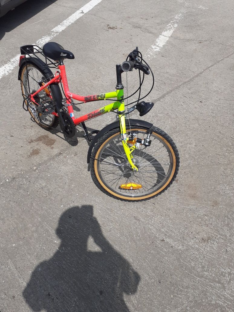 Bicicletă pentru fete