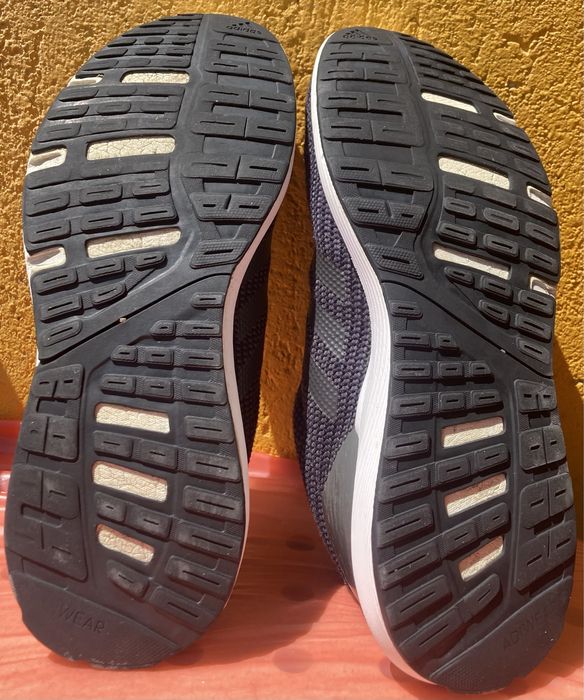 Маратонки Adidas 40,2/3