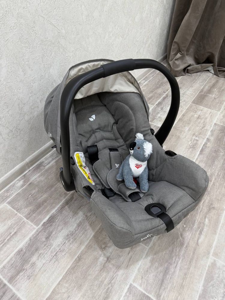 Коляска JOIE с автолюлькой JOIE
