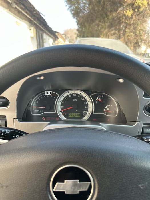 Neksa 2 1.6 sotiladi