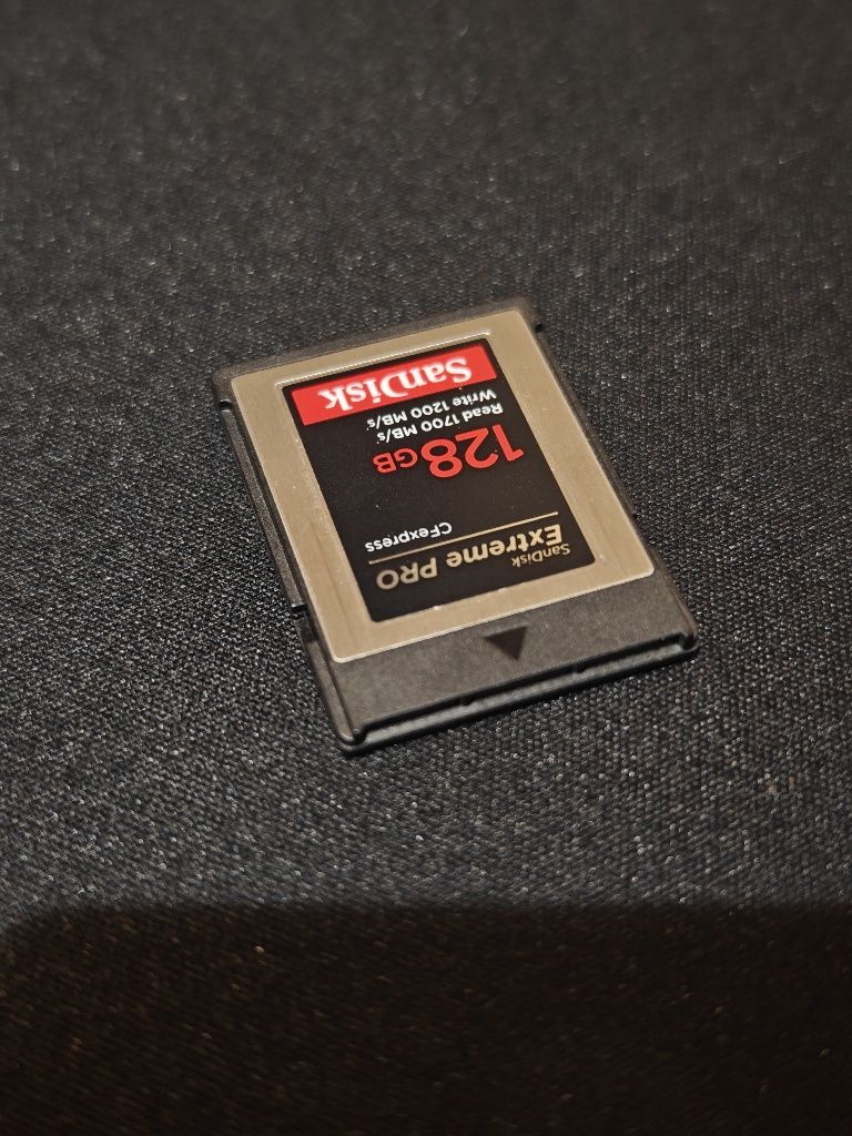 Флешка SanDisk Extreme Pro CFexpress