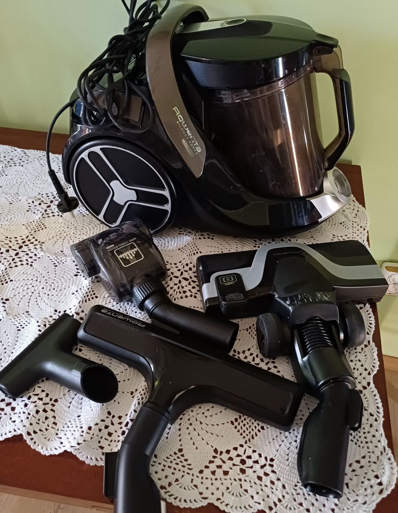 Прахосмукачка Rowenta Ro7253ea silence force cyclonic без торбичка