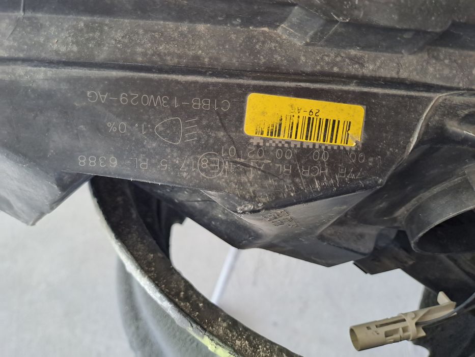 десен фар за Ford Fiesta 2013-16