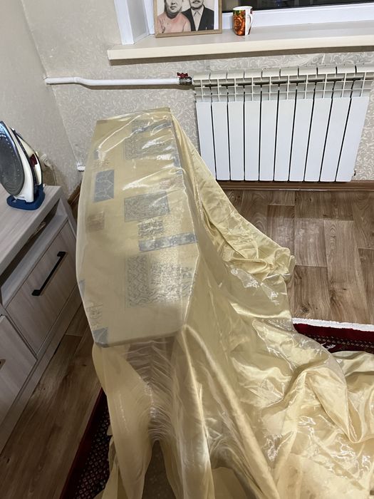 Тюль золотистая красивая