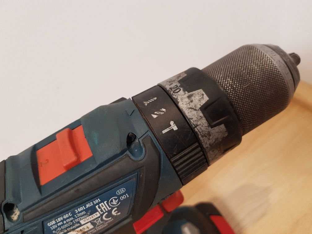 Bosch GSB 18V-60 C autofiletanta cu percuție 18v 4ah procore