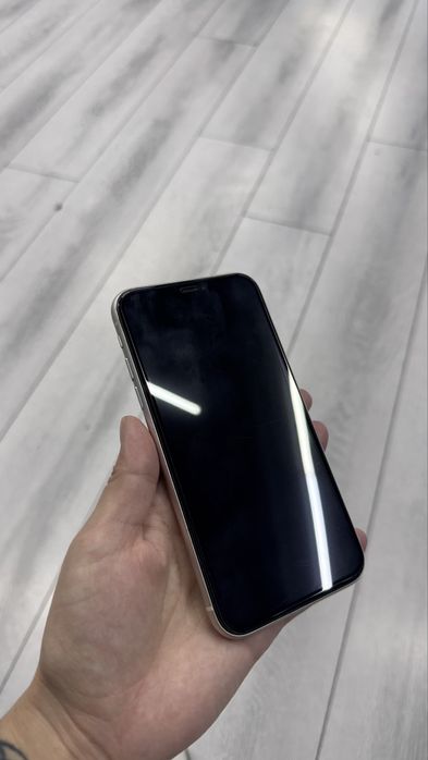 Айфон 11, 128 gb, 120000