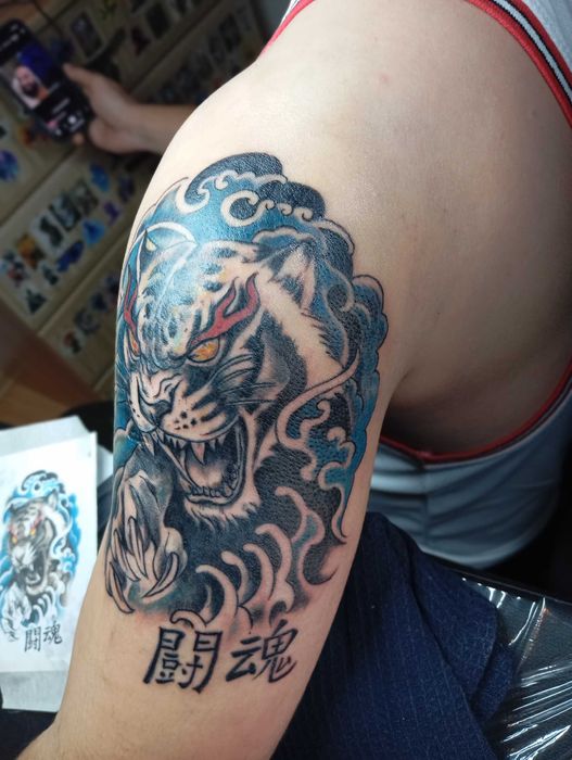 Tatuaje Pro în Cartierul Latin (după Prel. Ghencea), la preț de ofertă