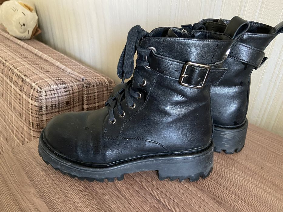 Продам сапоги кожанные, натур мех , 36 размер