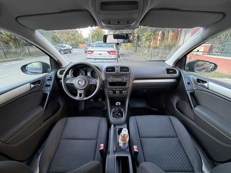 Volkswagen Golf 6 • 1.6 TDI 105CP • 2010 • Euro 5 • Albastru