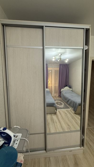 Шкаф плательный даром