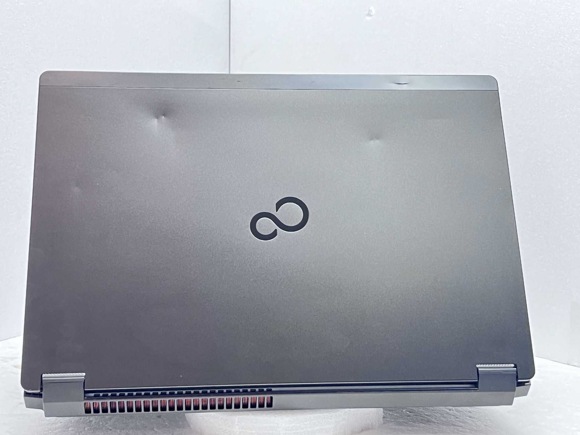 Fujitsu CELSIUS H7510 15.6" IPS i7-10850H 32GB 510GB T2000 4GB/->Добри