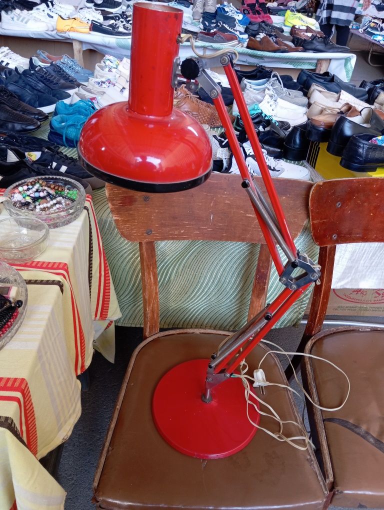 Продам советскую настольную лампу