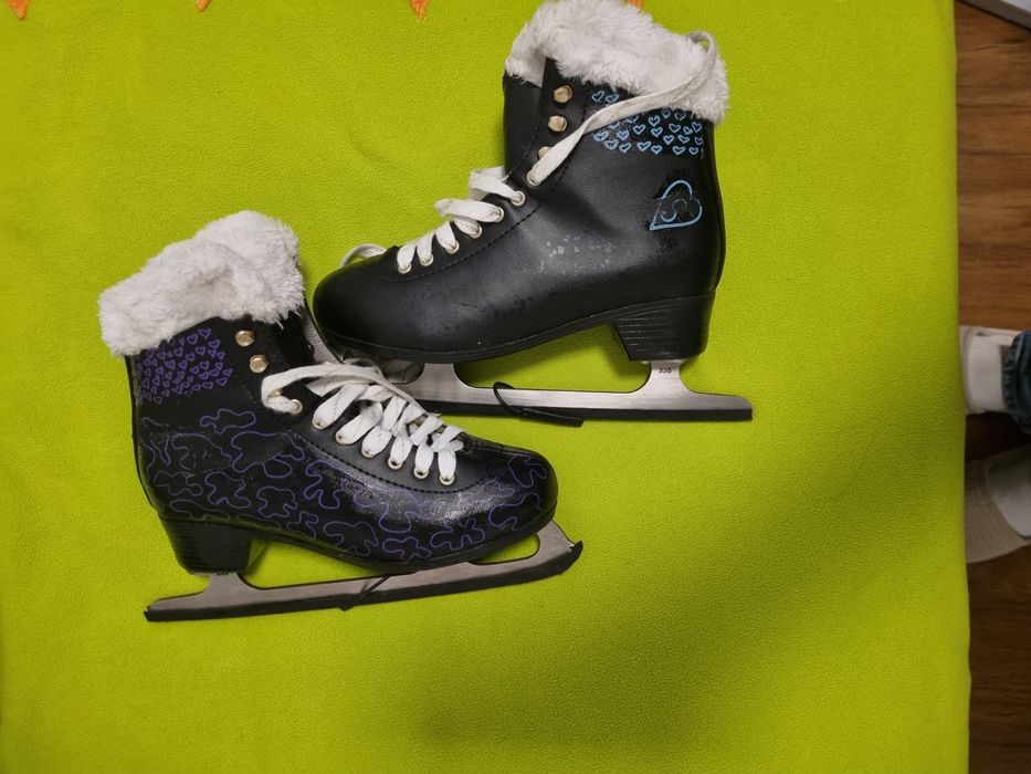 Patine fete marimea 38 - patinaj artistic