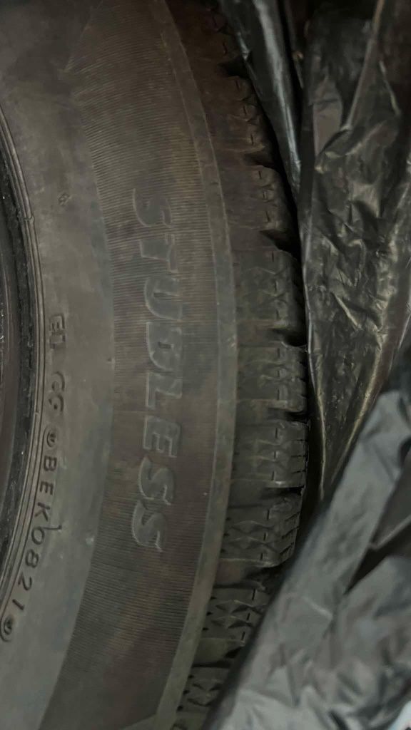 bridgestone blizzak studless ЗИМНИ ГУМИ 215/55/18