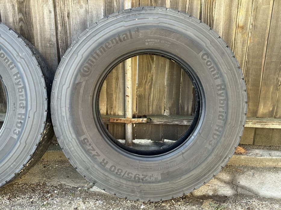 295 80 22.5 Continental Conti Hybrid HD3