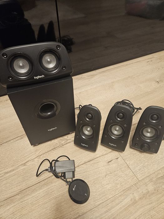 Vand boxe logitech z506