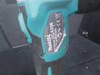 Vând flex Makita DGA506 pe acumulator