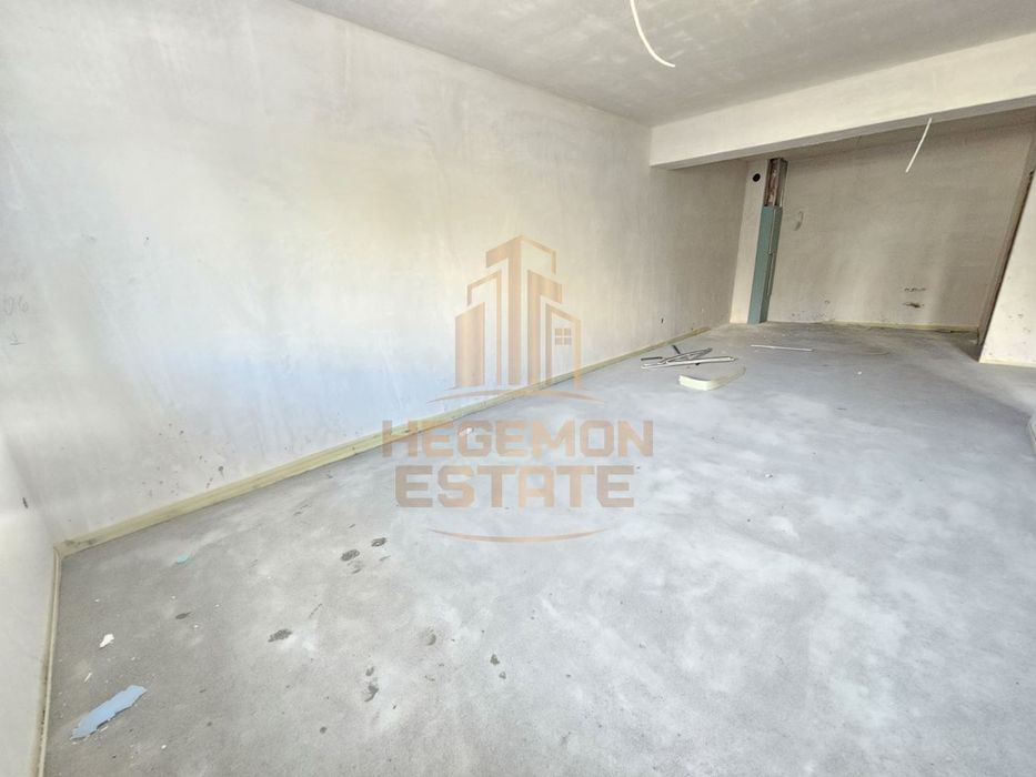 Продава се Двустаен апартамент в Варна, Кайсиева градина - 75 кв.м за 1400 €/кв.м - Снимка #2