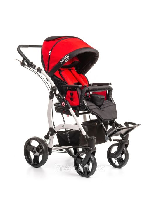 Продам  инвалидную коляску детскую