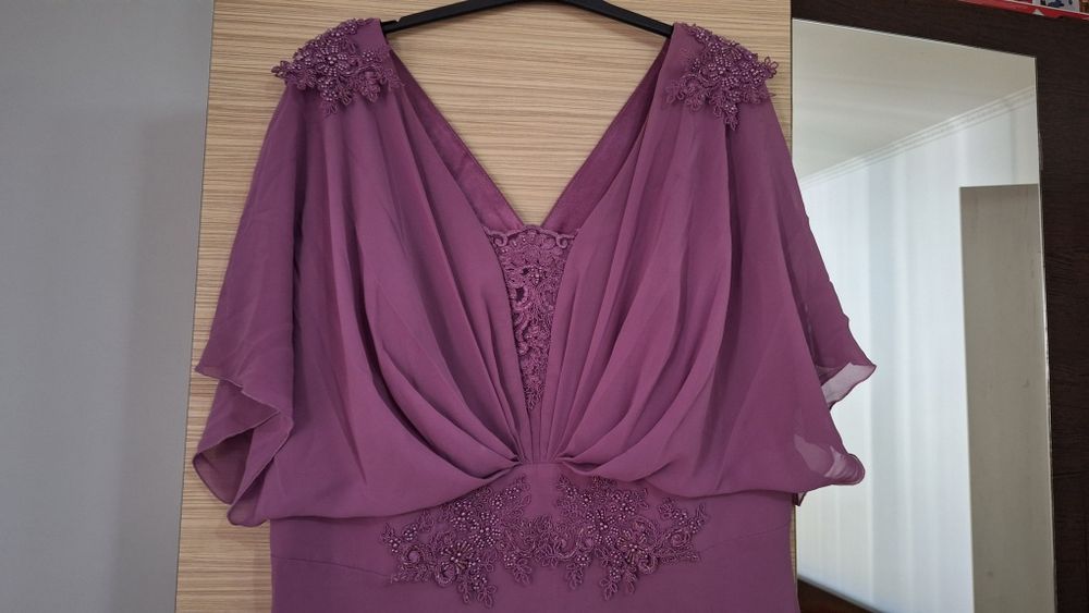 Vand rochie de ocazie