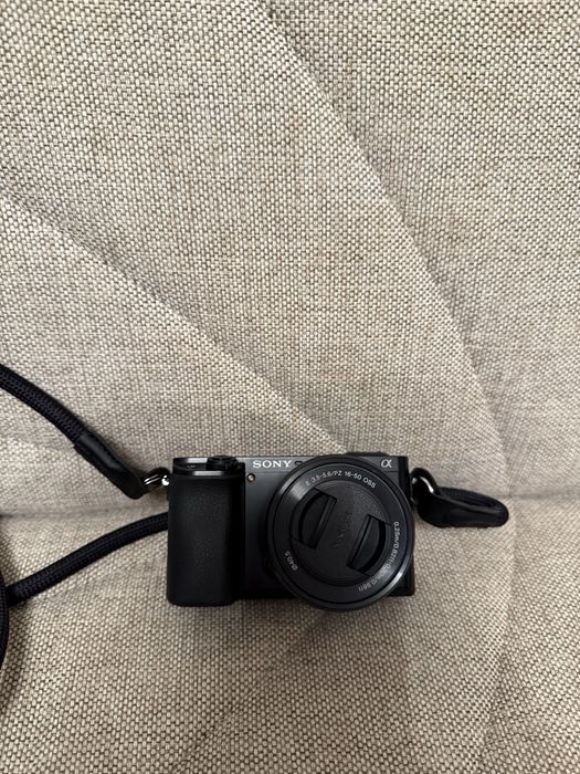 Aparat foto  Sony Alpha A6100 Negru