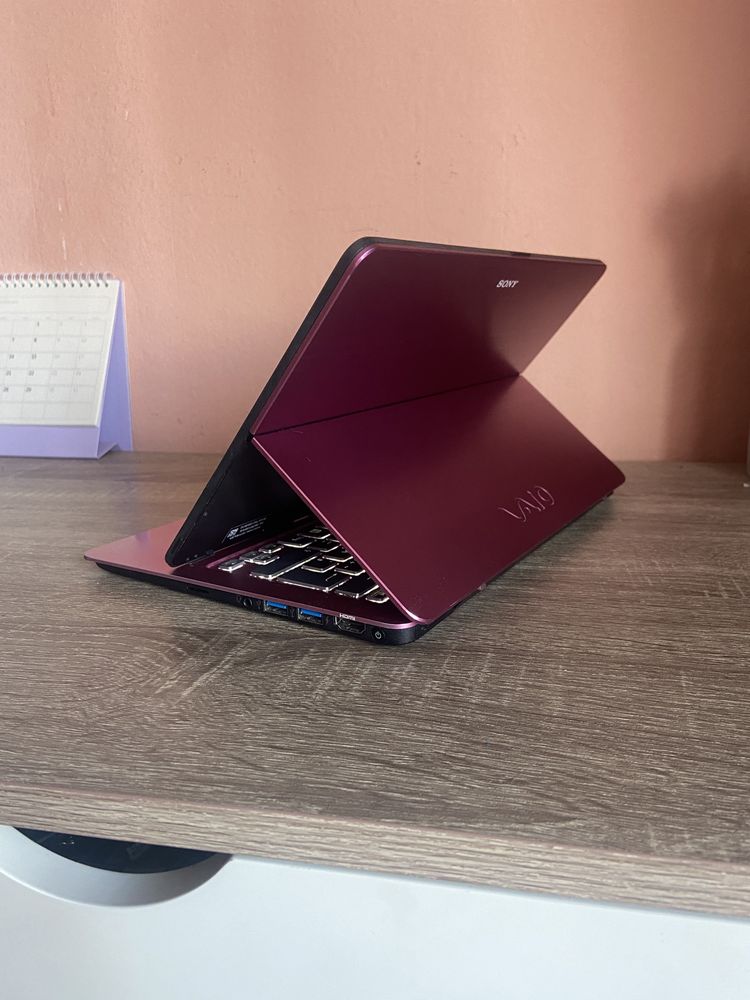 Laptop Sony Vaio Roz 2 in 1 ( Laptop + Tableta)
