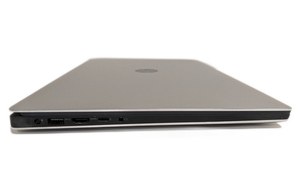 Dell XPS 15 9560 TOUCH 15.6" 3840x2160 i7-7700HQ 32GB 1TB SSD GTX 1050