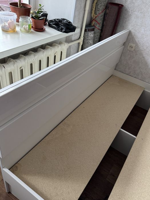 Продам двухспальную кровать