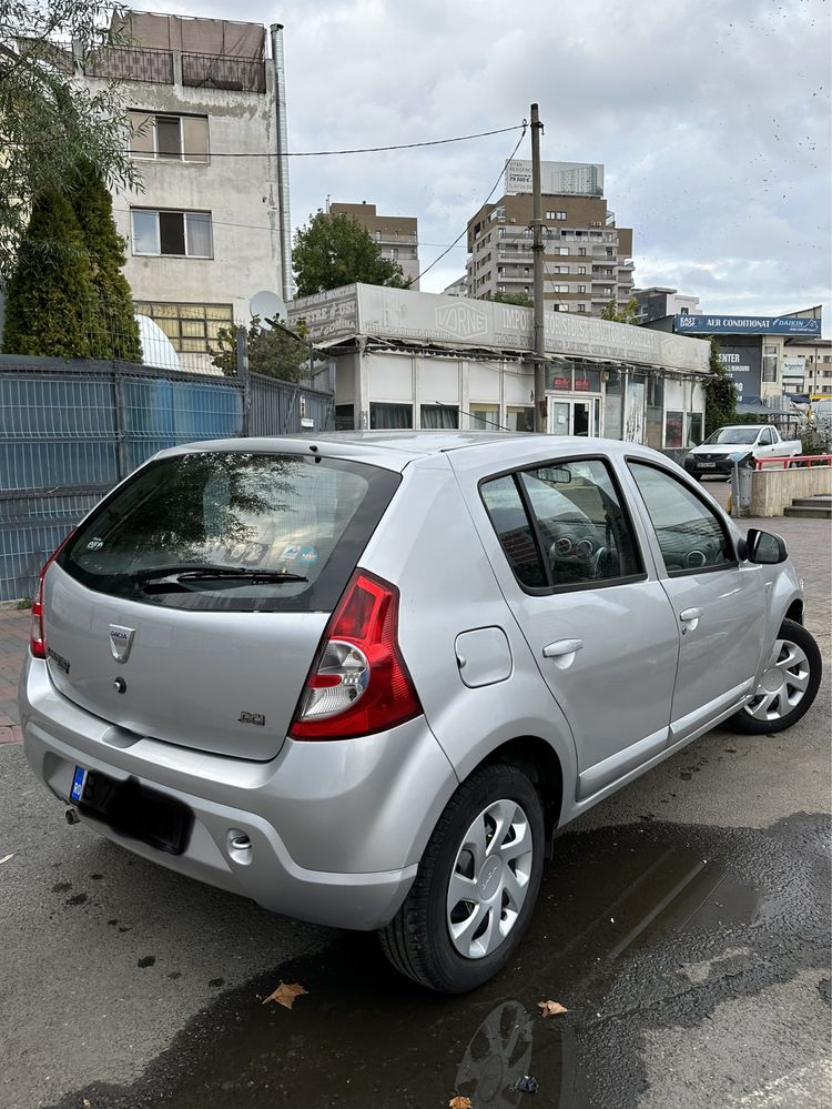 Dacia Sandero Black line 2011