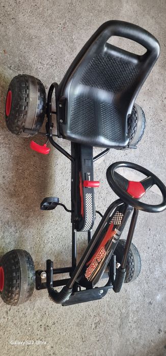 Vând cart cu pedale pentru copi