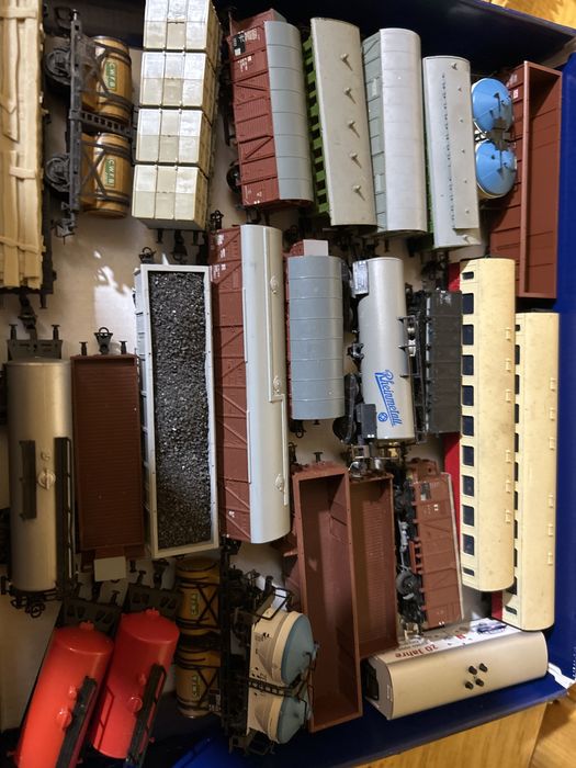 Lot vagoane si locomotive trenulet scala TT