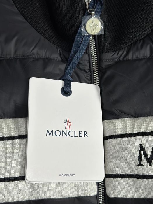 Geaca Moncler Pe Stoc marime 1 si 2  M,L