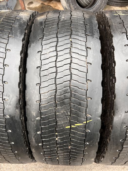 4 anvelope camion tractiune , 315/70/22.5 , Michelin X Multi !