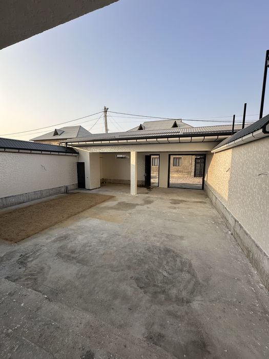 Уй сотилади 8 хона 340 квадрат 2 этажли Олмалик шахар Янги Бустон