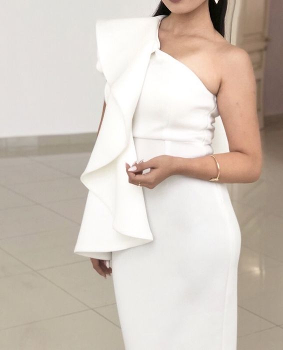 Платье вечернее в отличном состоянии