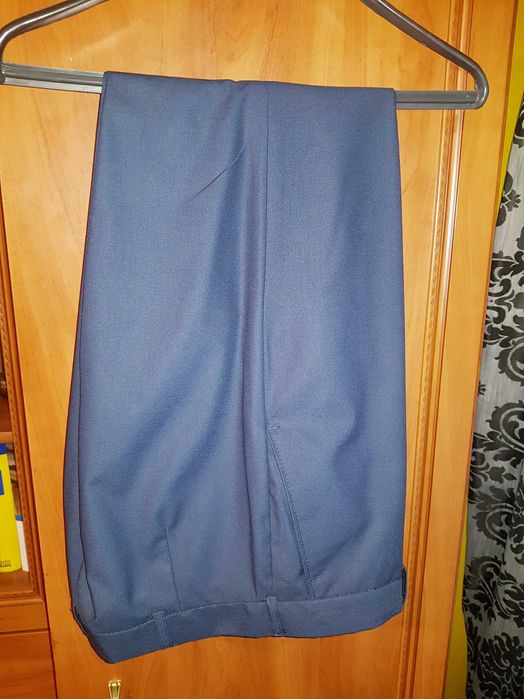 стилен тъмносин мъжки костюм Aggressor, сако гръдна 120 см, ханш 108 с