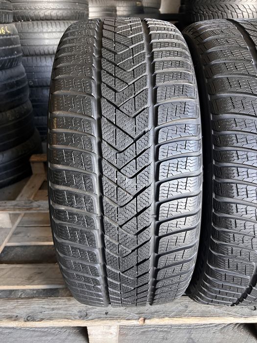 2 anvelope iarna 255/40/20 , Pirelli , DOT 4321 , 6.8 mm