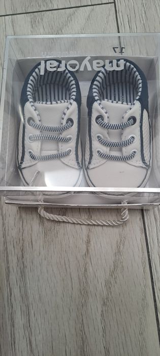 Papucei nou născuți Mayoral