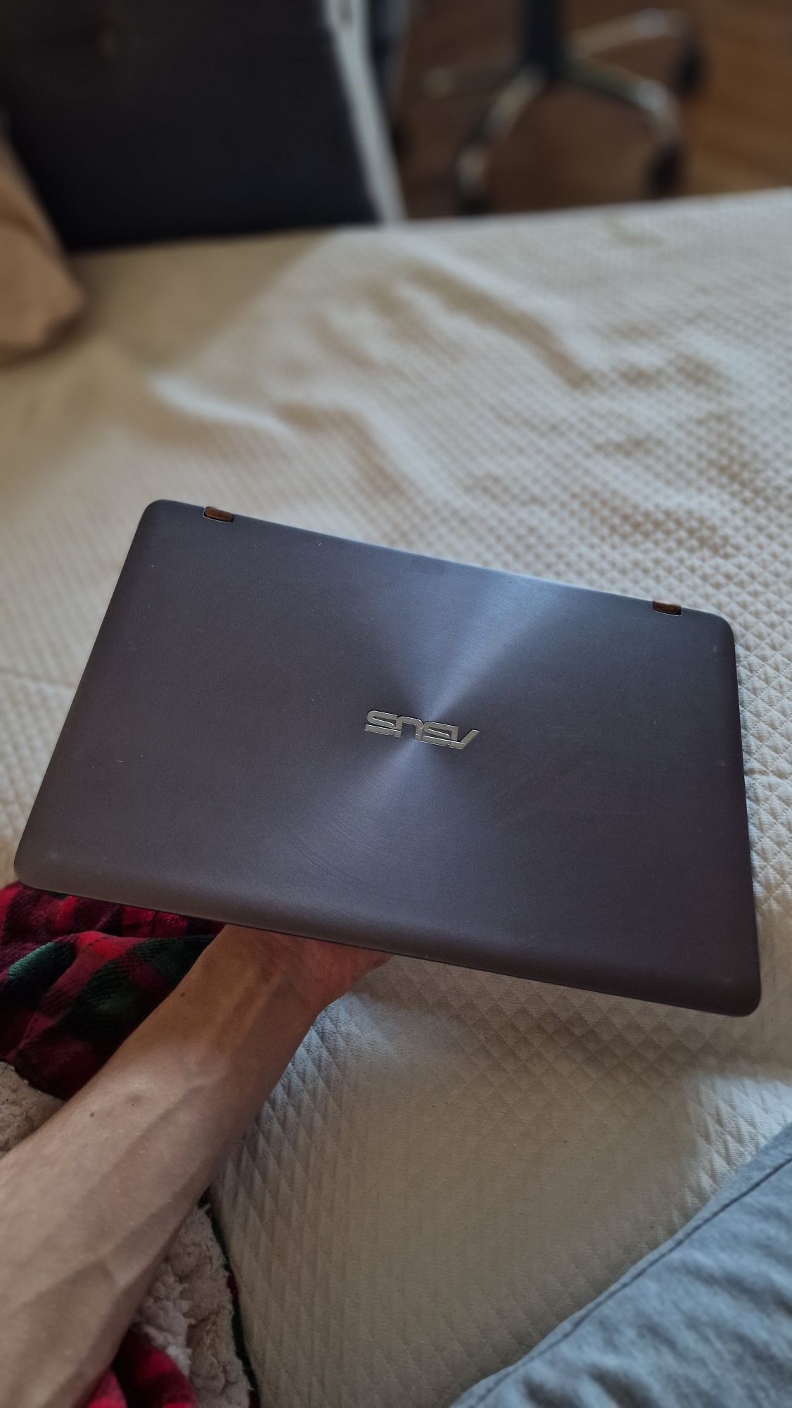 Vand Laptop Asus 2in1 UX360U touchscreen
