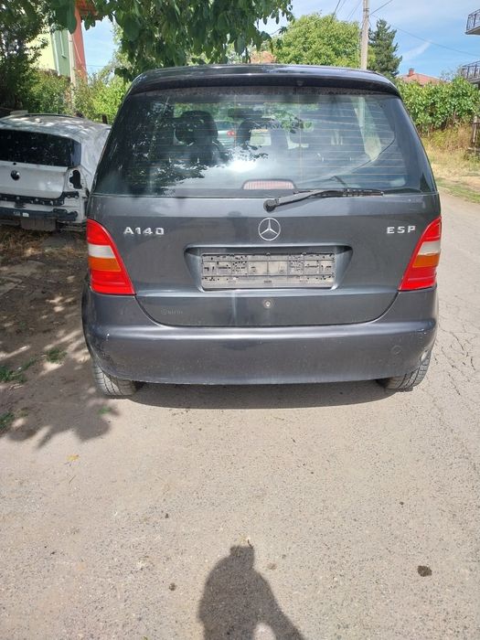 Продавам на части Мерцедес A140 W168 Mercedes Бензин