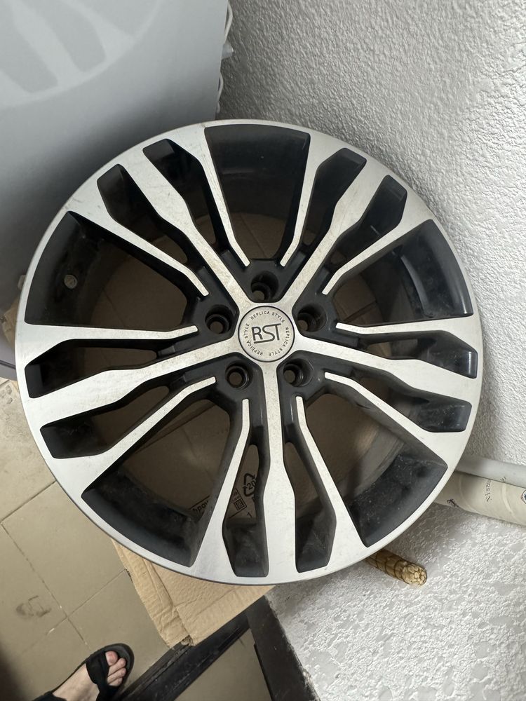 Продам диски r18