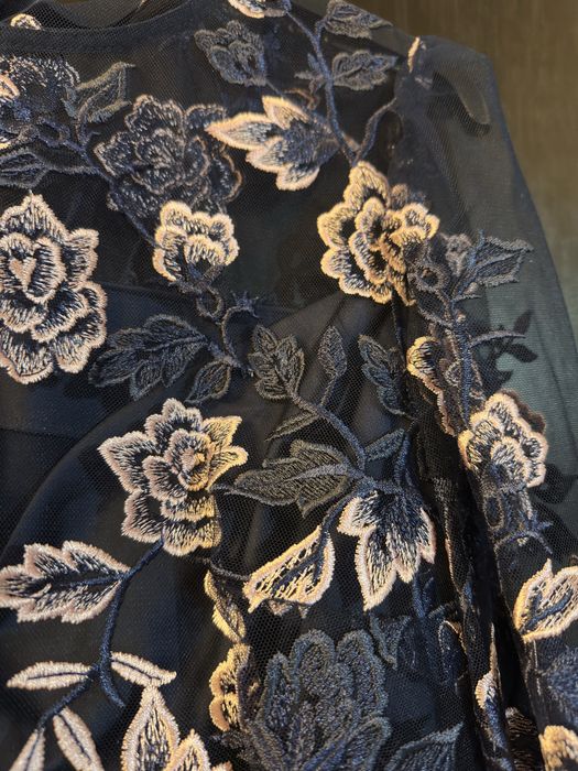 Bluza dantela si fusta lunga