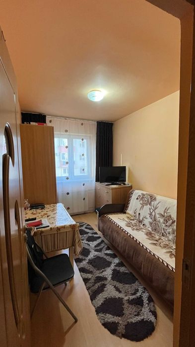 Apartament 1/4 Cartier Electroprecizia 3 camere