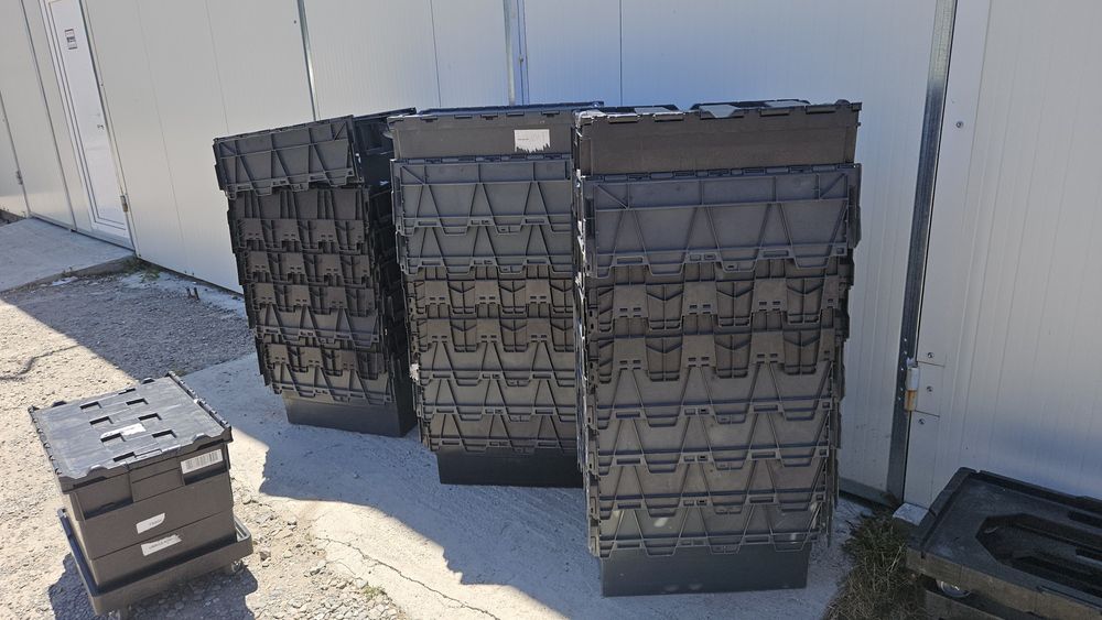 Cutie plastic cu inchidere ermetică si carut transp. cutie 60x40x36 cm