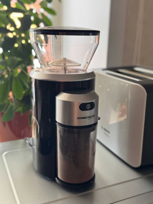 Продам кофемолку Rommelsbacher