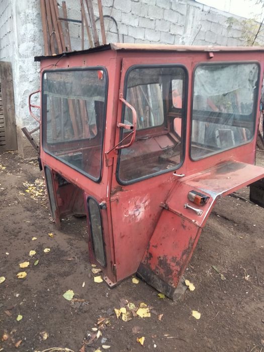 Cabină de tractor U650